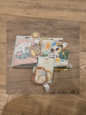 Baby Sensory Set - Miffy & Peanuts Snoopy Deluxe Soft Books + Teether
